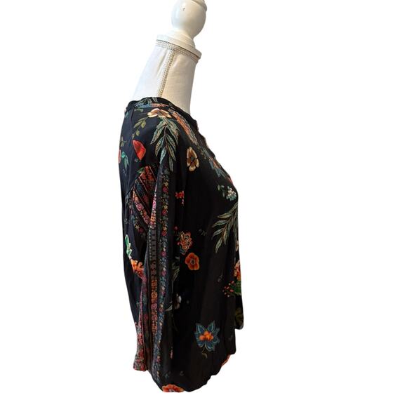 Johnny Was Ardell Long Sleeve Henley Top Dark Floral Print M - Picture 5 of 8